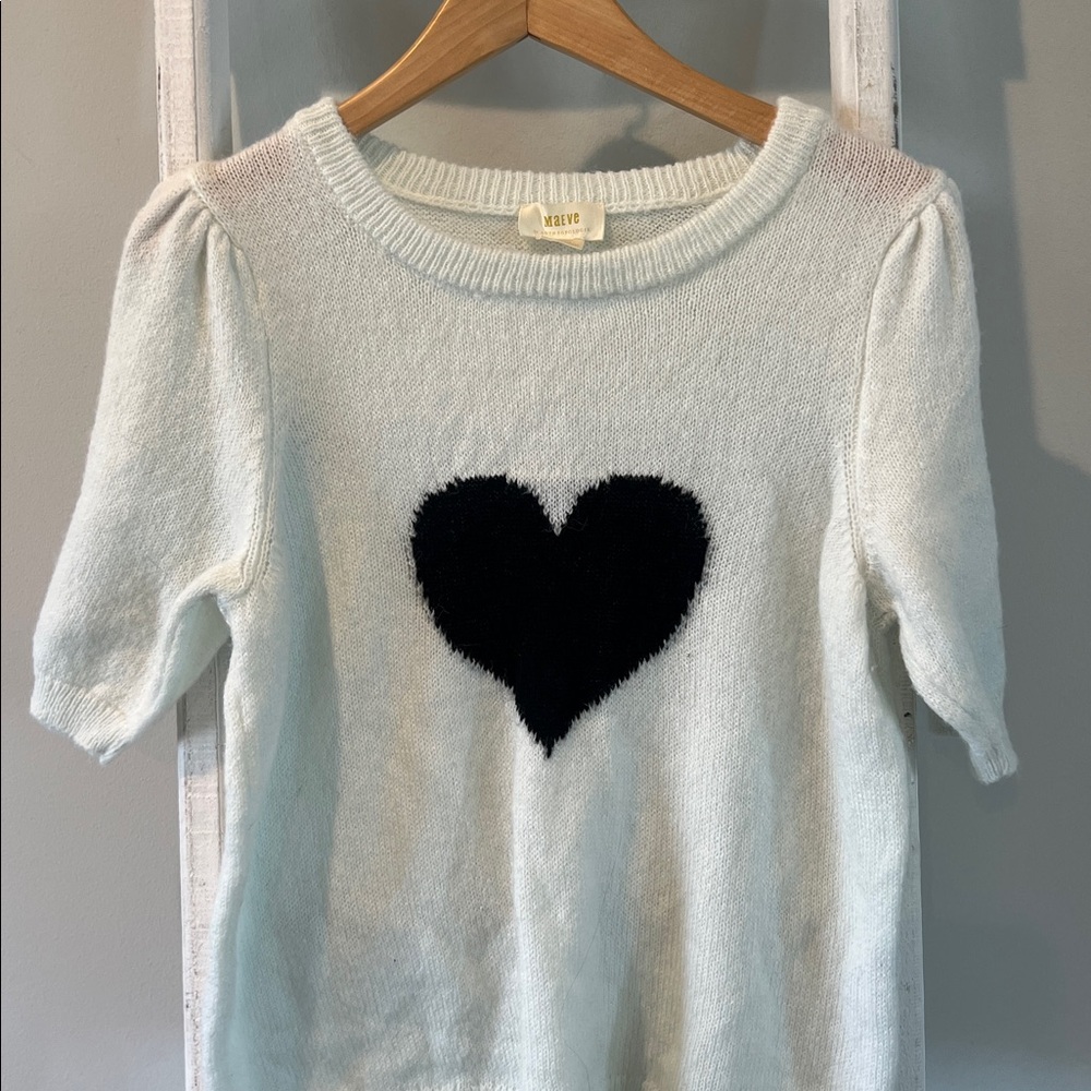 Anthropologie Maeve medium Short-Sleeve Crew Sweater with Black Heart - Picture 3 of 8